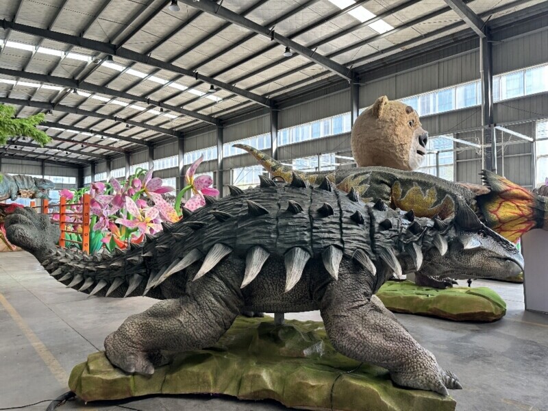主题乐园仿真甲龙